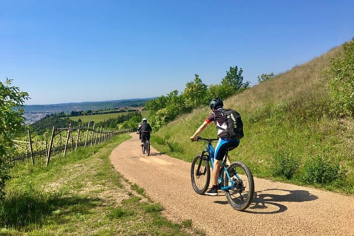 E-Bike Tour with Wine Tasting from Salò — photo 1 of 9
