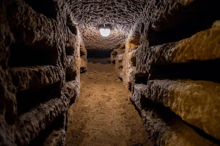 Roman Catacombs Tour with Private Chauffeur — photo 1 of 5