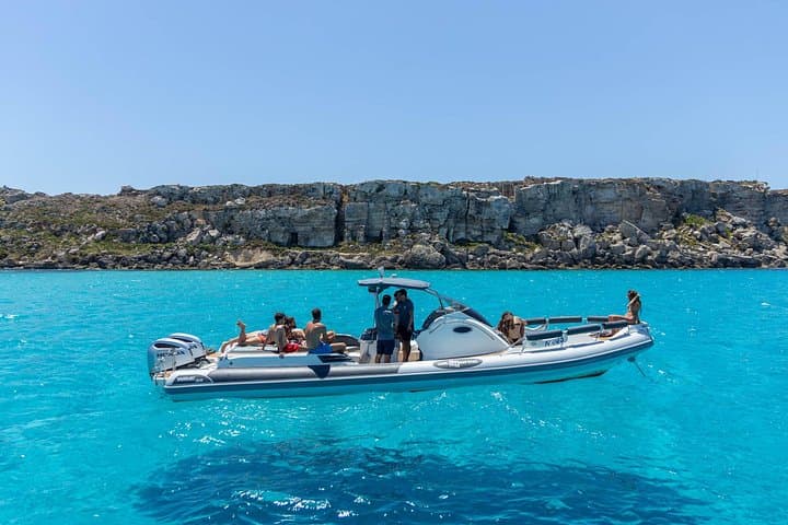 Private boat trip Favignana and Levanzo from Favignana — photo 1 of 17