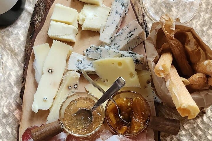 Lake Garda: tasting of typical products with dinner — photo 1 of 15