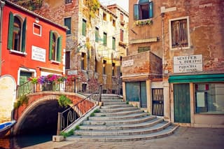 Private Walking Tour of Venice Historic Squares