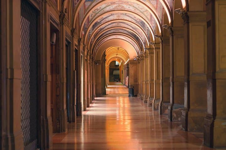 Audio guides to discover Bologna: food, culture, art and history — photo 1 of 10