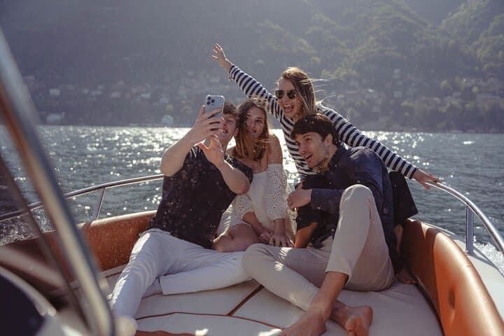 Private Boat Tour on Lake Como — photo 1 of 14
