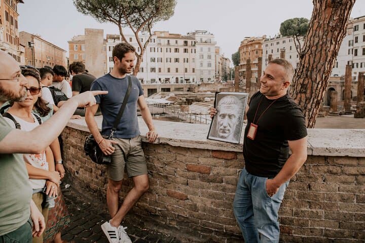 Julius Caesar and the Emperors' Nighttime Stories — photo 1 of 6
