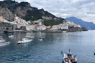 Amalfi : Private Transfer from Naples visit Pompeii