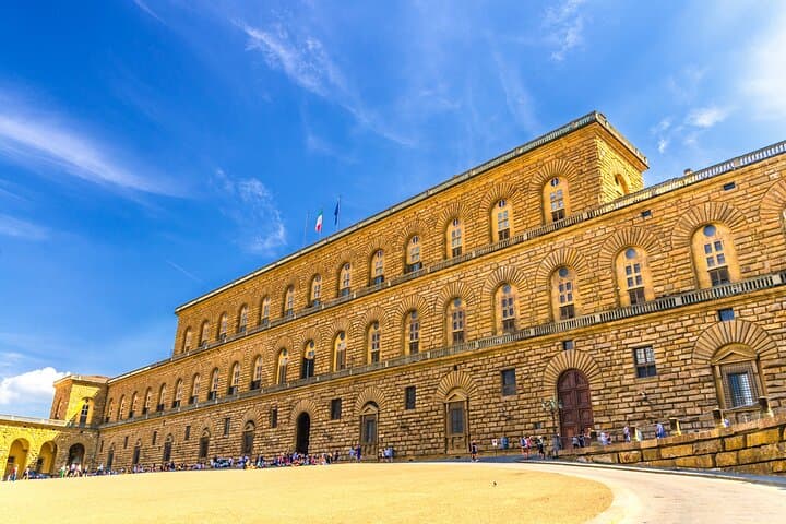 Palazzo Pitti & Boboli Gardens Tickets Private Guided Tour — photo 1 of 8