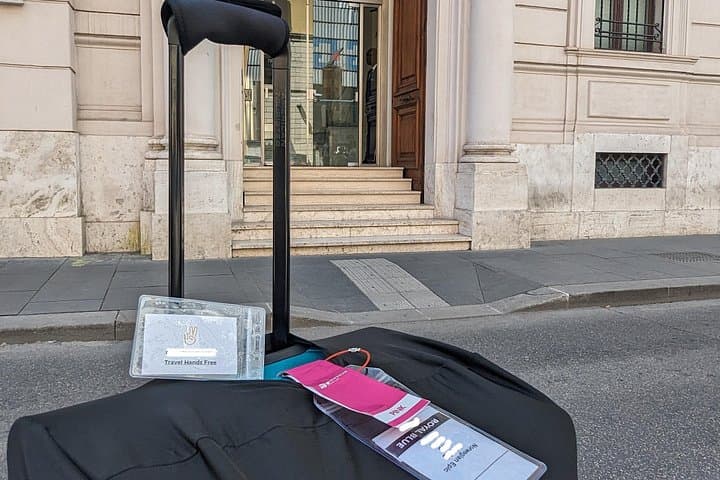 Rome Luggage Delivery Service — photo 1 of 5