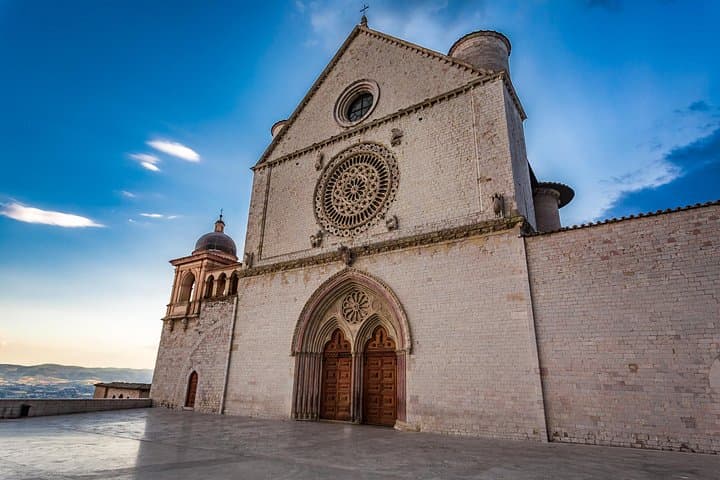 Tuscany & Assisi Small Group Day Trip from Rome with Wine Tasting — photo 1 of 8