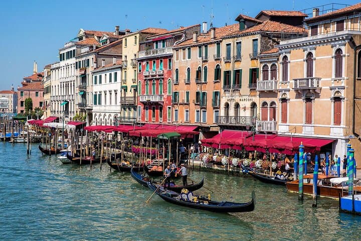 Guided Walk and Gondola Ride Experience in Venice — photo 1 of 22