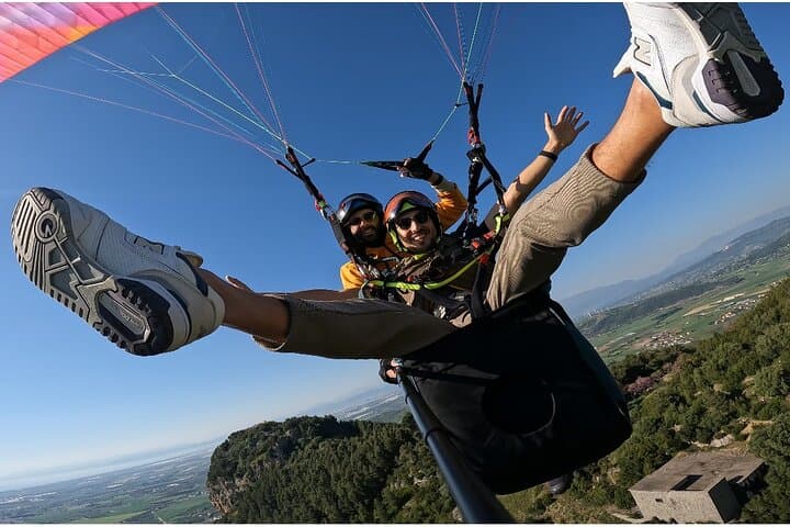 Tandem Paragliding Flight on Capaccio Paestum in Salerno — photo 1 of 9