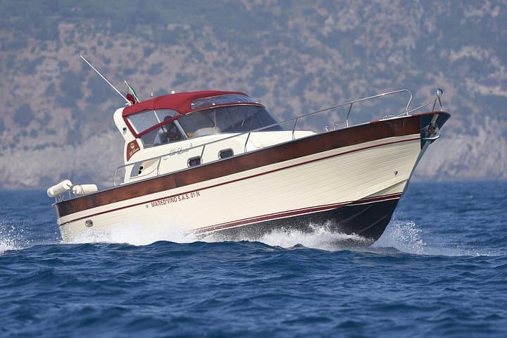 Private Capri Boat Tour with 36 feet Di Luccia — photo 1 of 7