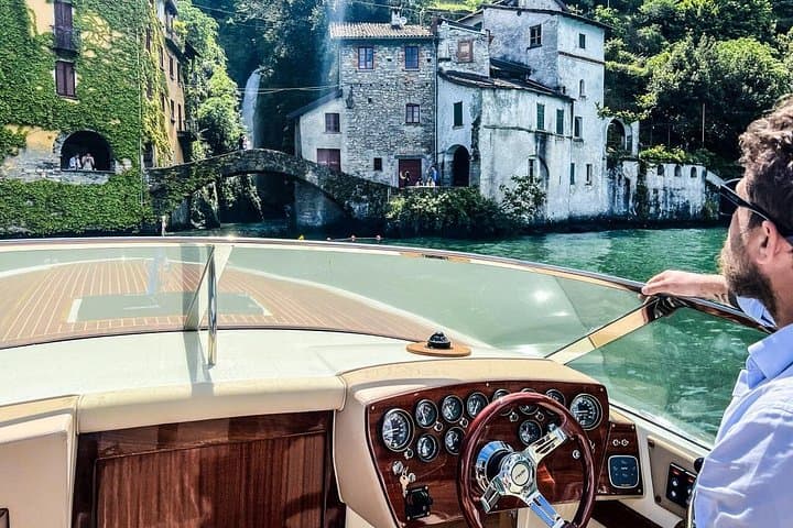 Private Cruise on Lake Como with Luxury Motorboat from 1H to 4H — photo 1 of 24