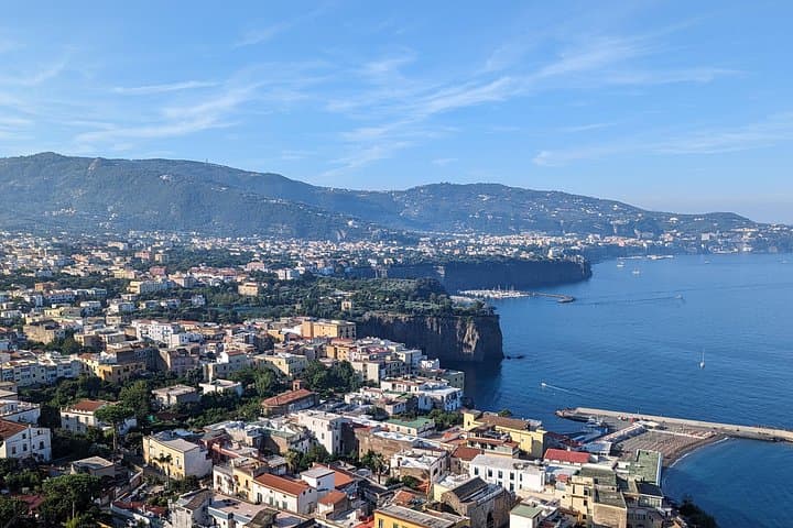 Sorrento: Private transfer from or to Rome — photo 1 of 4