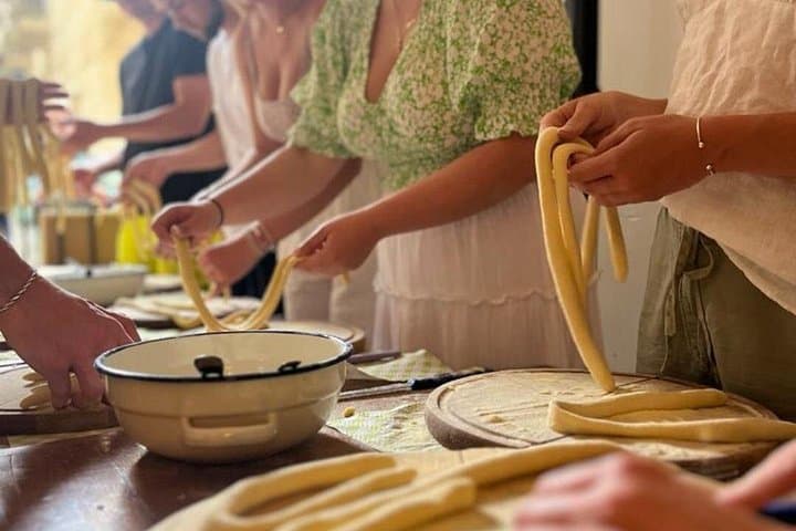Lecce cooking class: Orecchiette & Vino — photo 1 of 29