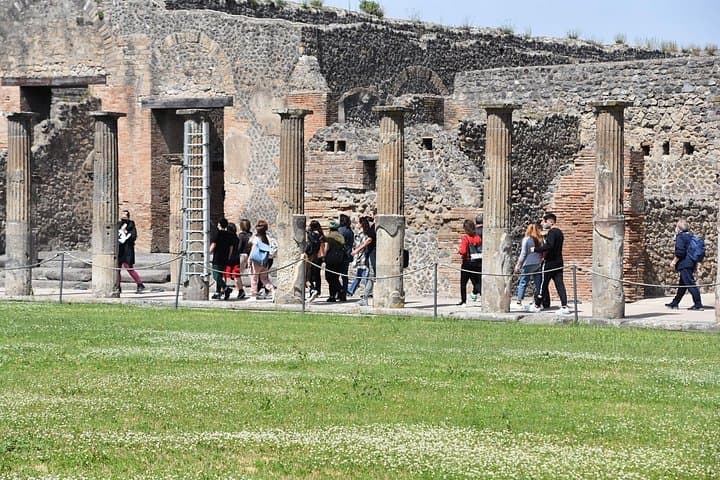 Skip the Line Pompeii Half Day Tour with a local Guide — photo 1 of 6
