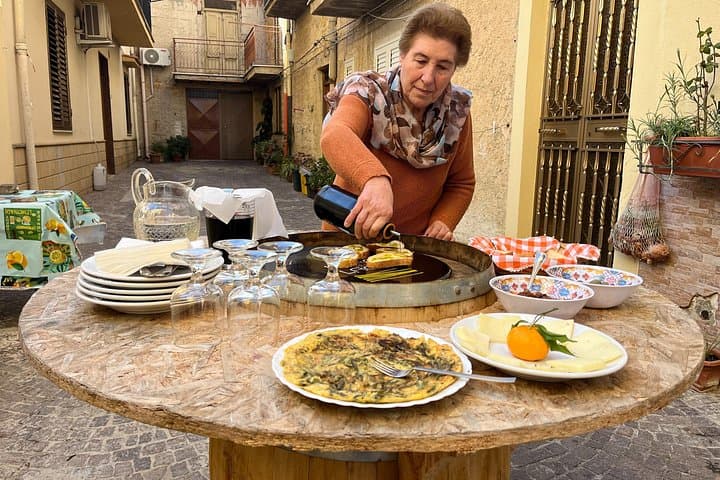 Home restaurant in the province of Agrigento — photo 1 of 6
