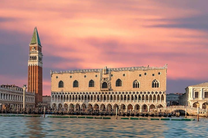 Ducale Palace Combo Tour to Prison with Ticket + Ebook — photo 1 of 24