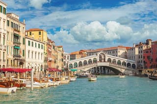 Wine and Cicchetti Tour in Venice