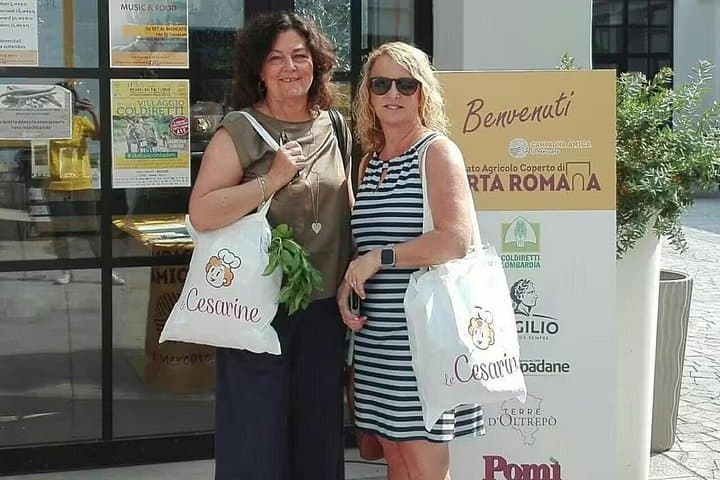 Milan Market Tour & Authentic Italian Aperitivo at a Local's Home — photo 1 of 8