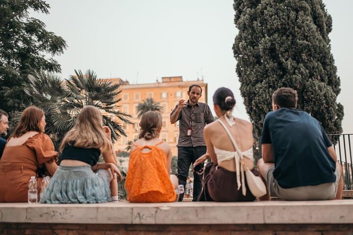 Walk the magic of Rome at night — photo 1 of 12