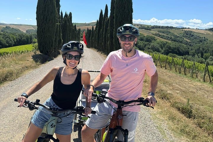 MONTALCINO Private E-Bike & Brunello Winery Experience — photo 1 of 26