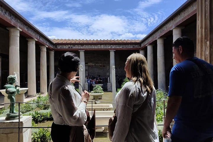 Pompeii Guided Tour from Naples with Transport and Entrance Included — photo 1 of 11