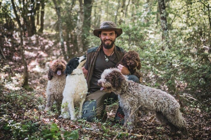 Truffle Hunting in San Gimignano — photo 1 of 14