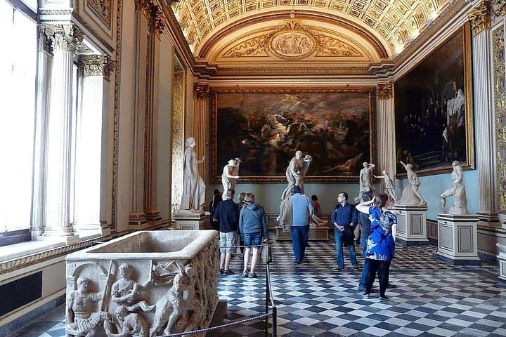 Explore Obras-Primas do Renascimento at Uffizi Gallery + Ebook — photo 1 of 27