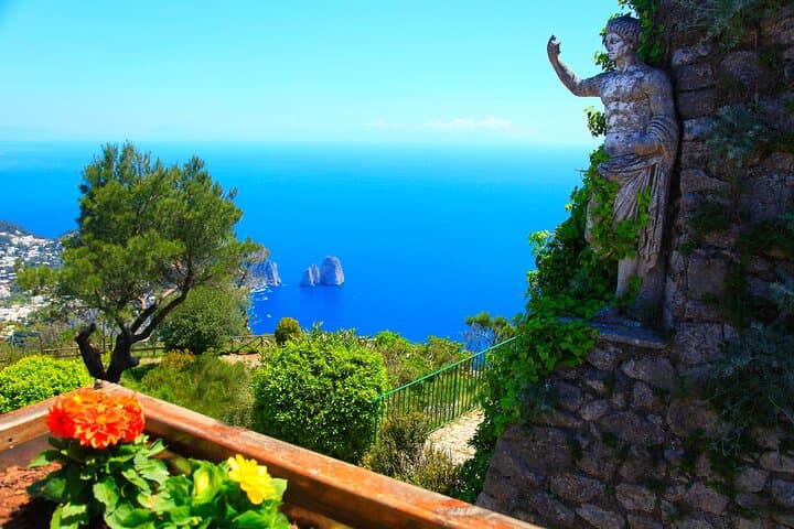 Small Group Tour from Sorrento to Blue Grotto, Anacapri and Capri — photo 1 of 8