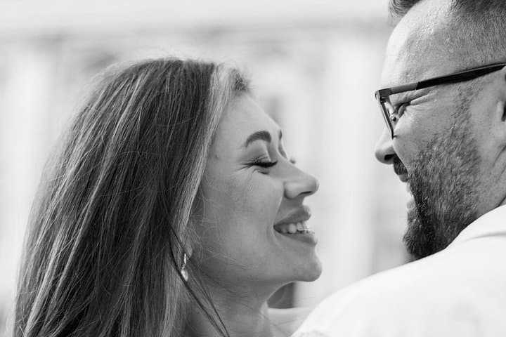 Romantic Couple Photoshoot in Eternal City of Rome — photo 1 of 12