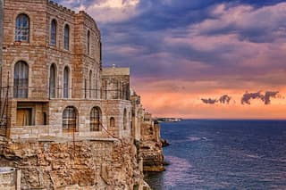 Polignano Alberobello and Locorotondo with transfer from Matera