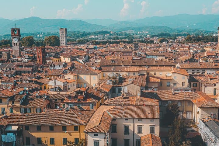 Lucca Walking Tour with Audio and Written Guide by a Local — photo 1 of 10