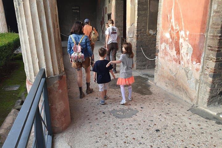 Playful Pompeii Treasure Hunt for Kids and Families — photo 1 of 6
