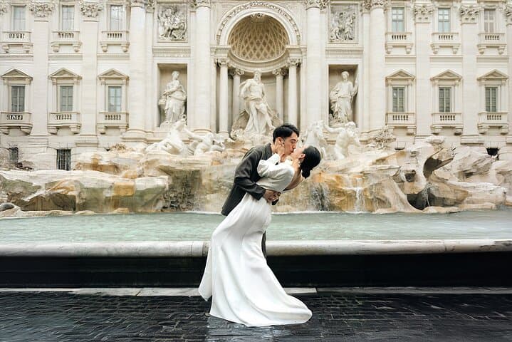 Rome: Early Morning Trevi Fountain Photoshoot & Iconic Landmarks — photo 1 of 35
