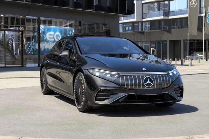 Departure Transfer: Rome to Fiumicino Airport FCO by Luxury Car — photo 1 of 14