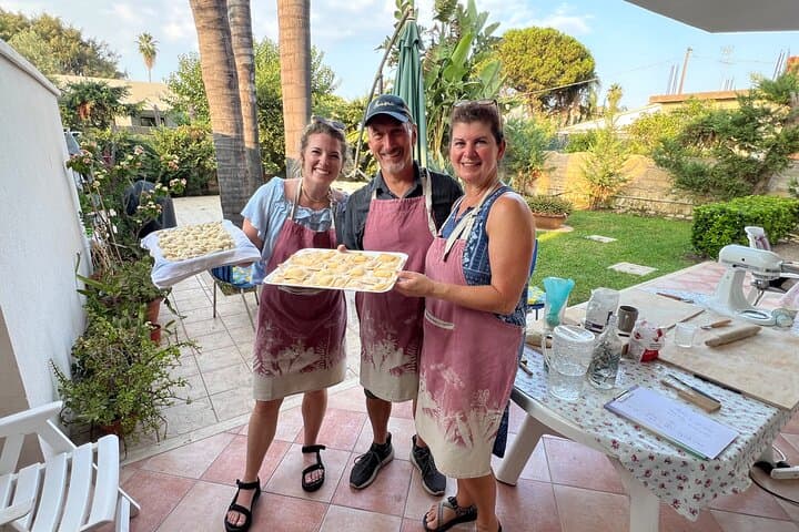 Siracusa: Local fresh pasta course 3 shapes and 3 sauces — photo 1 of 49