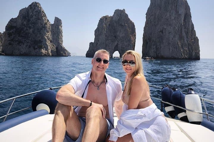 Exclusive Private Boat Tour to Capri from Positano — photo 1 of 7