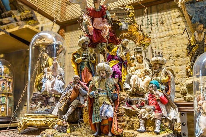 Explore the magic Nativity Scene Market with private Guide — photo 1 of 7