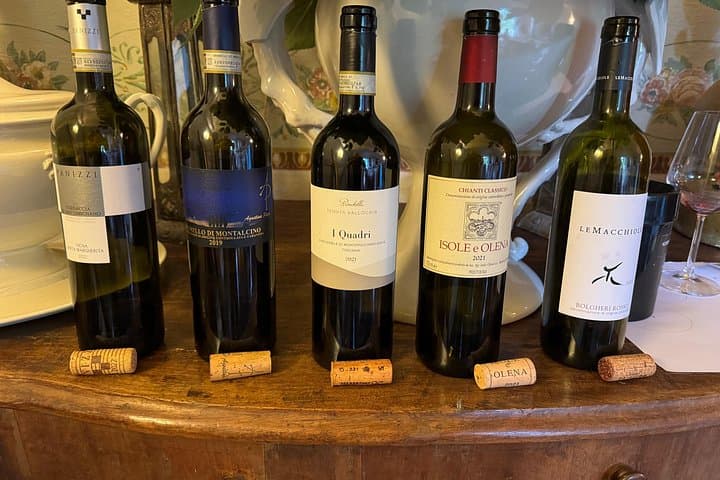Wine tasting of the great wines of Tuscany with sommelier — photo 1 of 7