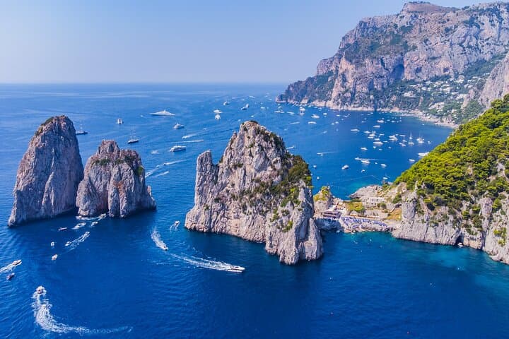 Capri Island Day Trip From Rome By Bus — photo 1 of 6
