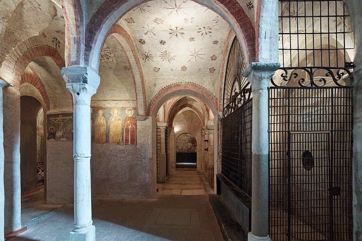 Entrance to the Crypt of San Sepolcro Milan — photo 1 of 6