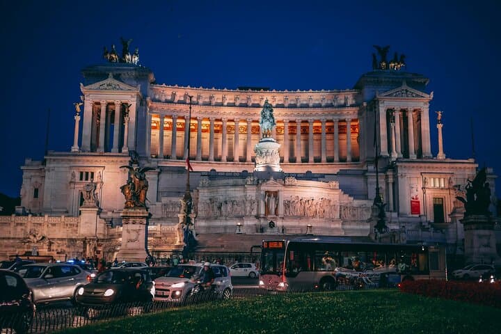 Best of Rome by Night Private Sightseeing Chauffeured Tour — photo 1 of 5
