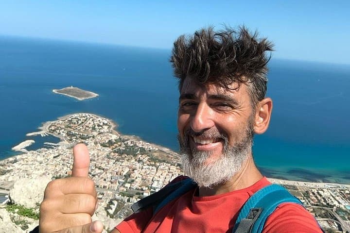 Amazing Trail to Semaforo di Capo Gallo with Alex — photo 1 of 11