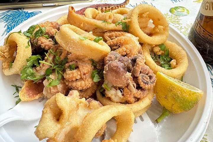 Food Tour Among Markets, Flavours and Local Secrets — photo 1 of 25