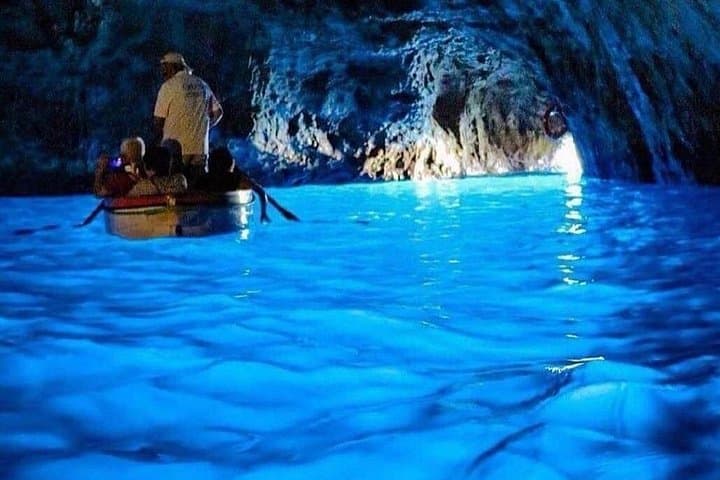 Private boat tour: Sorrento to Capri & Blue Grotto — photo 1 of 12