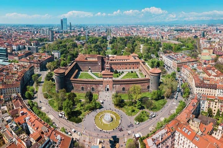 Explore Sforza Castle and Pietà Tour + eBook — photo 1 of 26