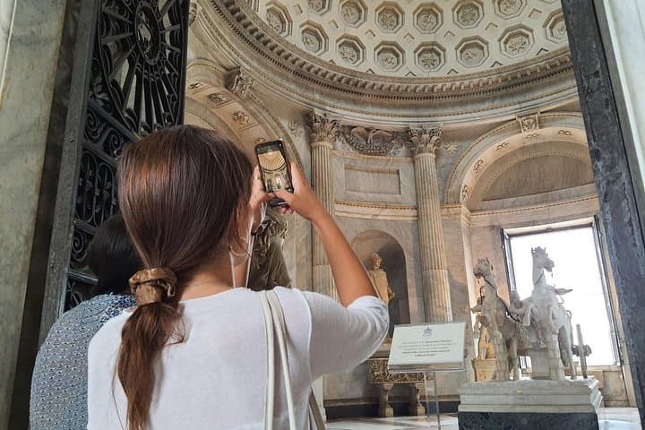 Vatican and Sistine Chapel Rome Private Tour — photo 1 of 6