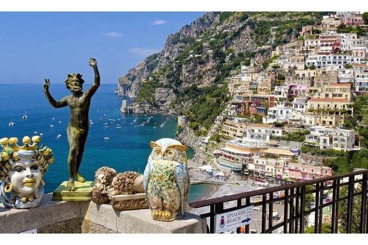 Private Transfer from Positano to Rome with 2 Hours to Pompeii — photo 1 of 10