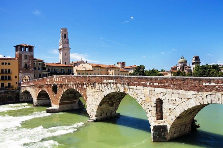 Verona Private Tour from Milan with Winery Visit — photo 1 of 10