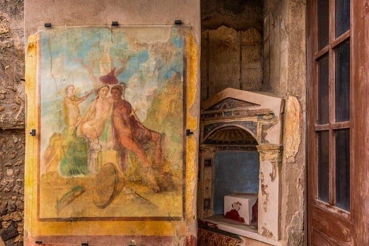 Group tour: Naples and Pompei in one day! — photo 1 of 50